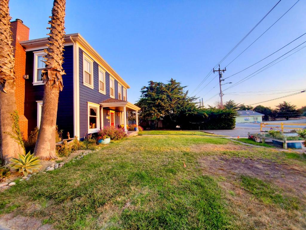 Captain's Inn at Moss Landing