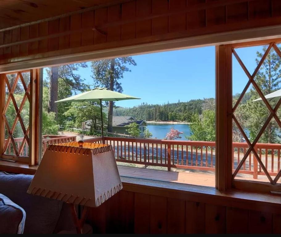 Family Cabin with Private Dock and Sleeps 11