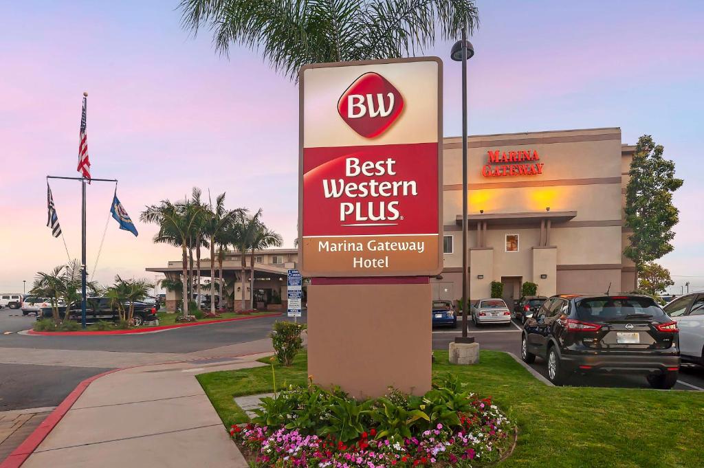 Best Western Plus Marina Gateway Hotel