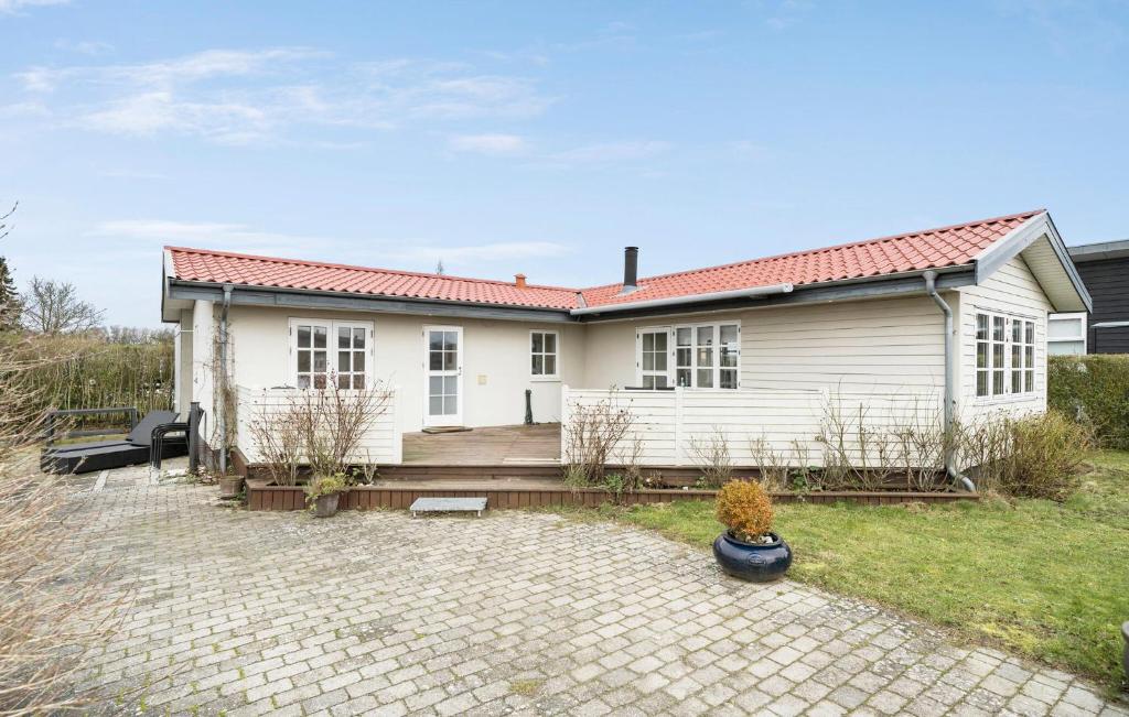 Nice Home In Nyborg With Kitchen